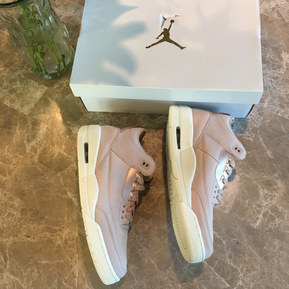 beige 12s